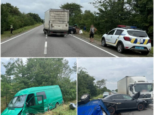 На трассе в Одесской области столкнулись грузовик, автобус и легковушка: есть пострадавшие